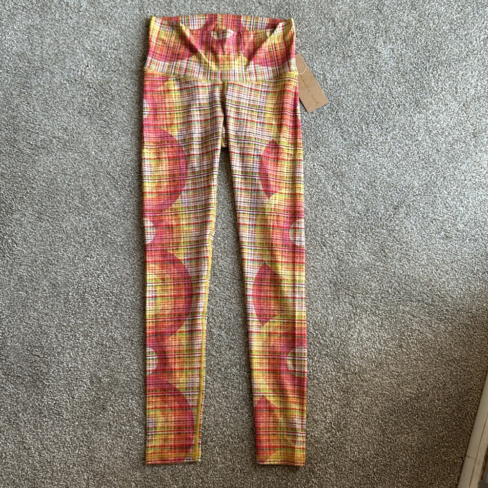 NWT Niyama Sol Barefoot Chrissy Leggings